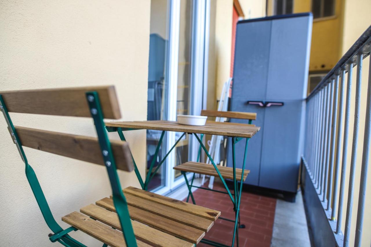 Central Apartment Close To Food And Shopping Bologna Luaran gambar